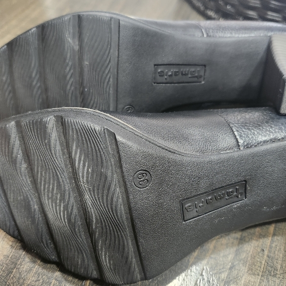 Tamaris Black Leather Pumps Size 39 (9) - Picture 8 of 8